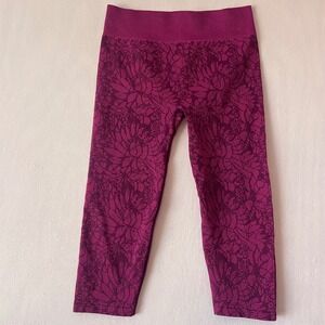 Fabletics Magenta Floral Jacquard Seamless High Waisted Cropped Leggings Women L